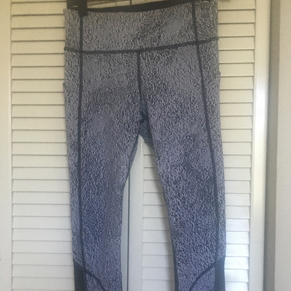 Lululemon tight training leggings size 4